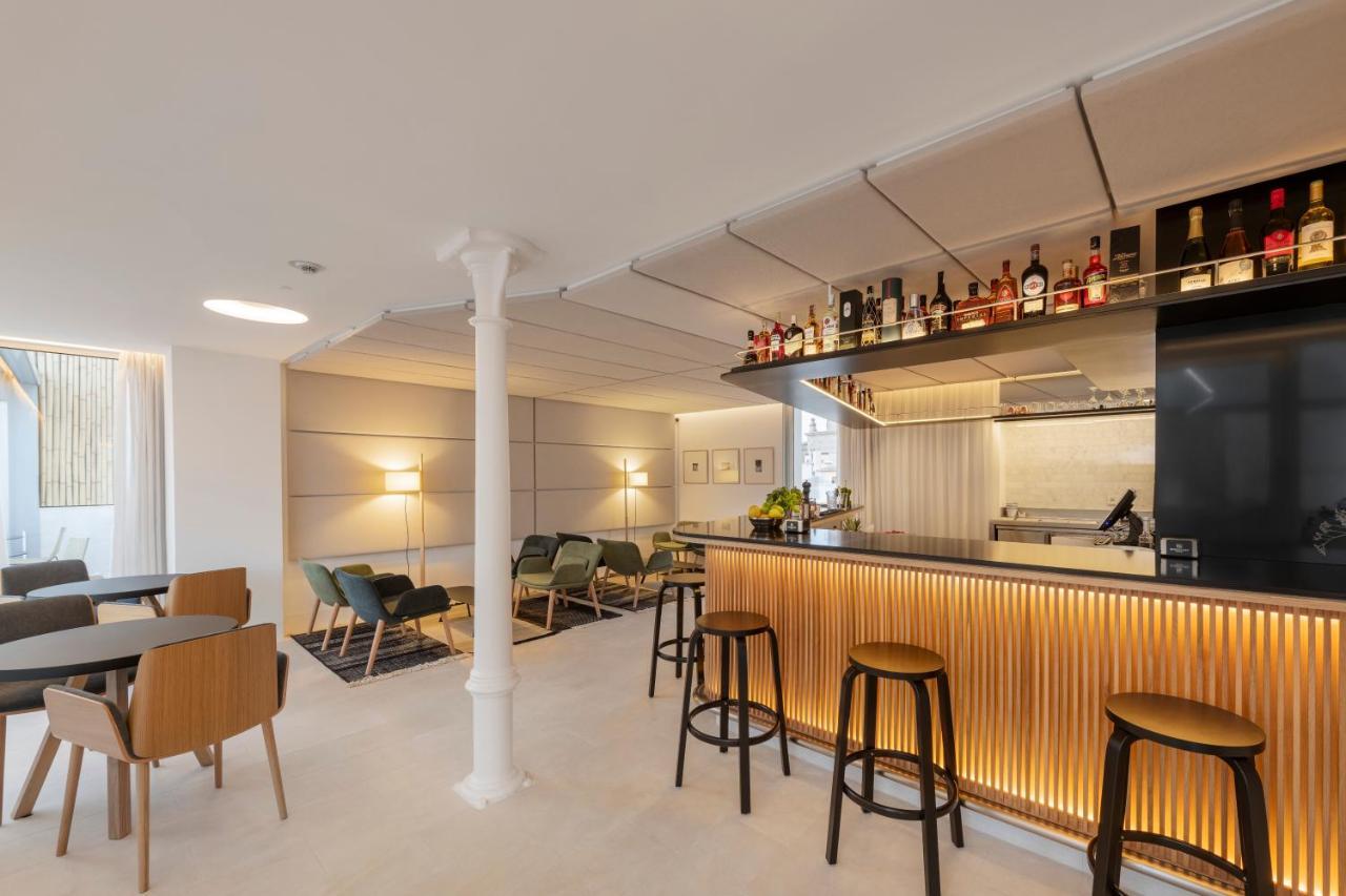 Eurostars Portico Аліканте Екстер'єр фото The bar at the 100 Queen's Gate