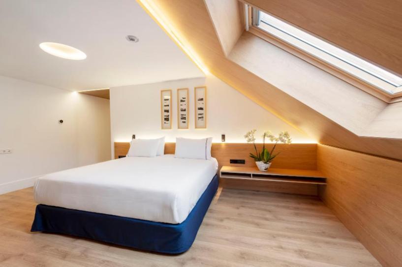 Eurostars Portico Аліканте Екстер'єр фото A room at the hotel